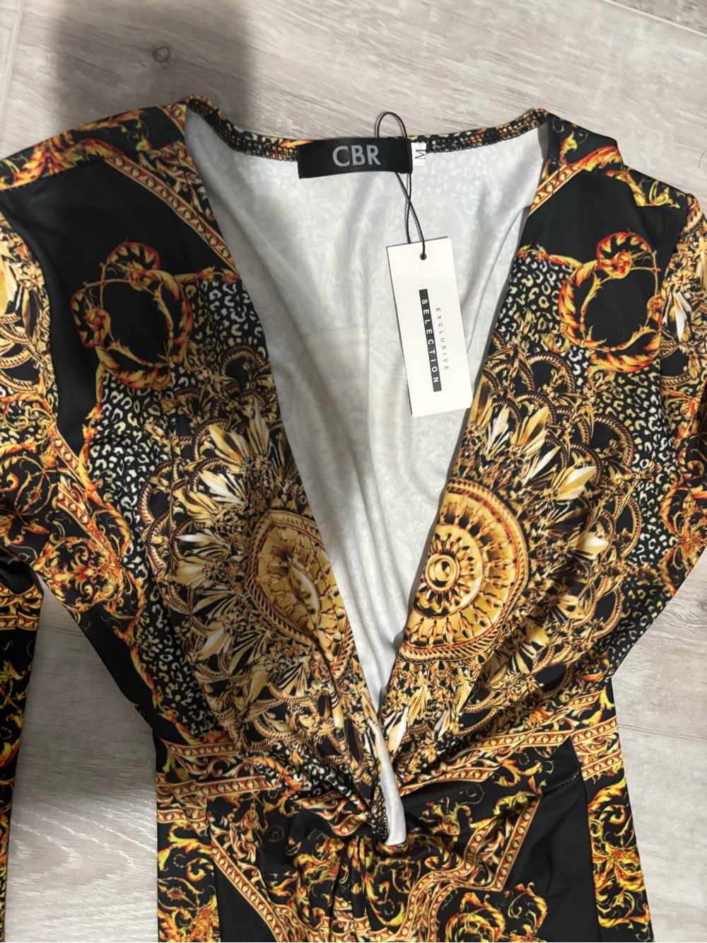 Black & Gold Print Long-Sleeve Bodycon Dress NWT - Picture 3 of 4
